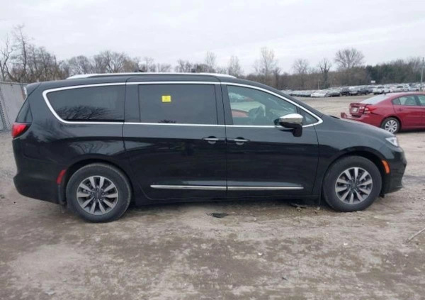 Chrysler Pacifica cena 99000 przebieg: 40803, rok produkcji 2021 z Bełżyce małe 92